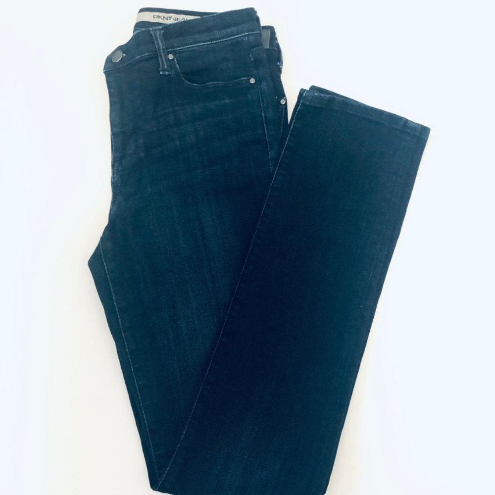 DKNY Skinny Curvy Jeans Indigo Denim 2 x 32